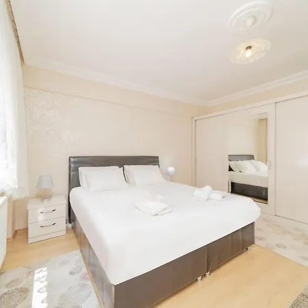 Cozy Flat W Balcony 10 Min To In * Antalya