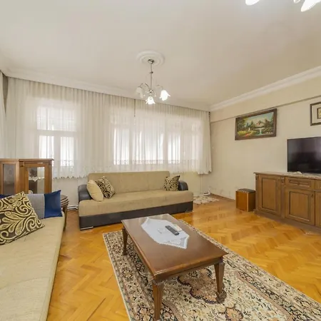 Cozy Flat W Balcony 10 Min To In Apartment