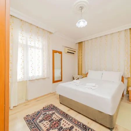 Cozy Flat W Balcony 10 Min To In Apartment