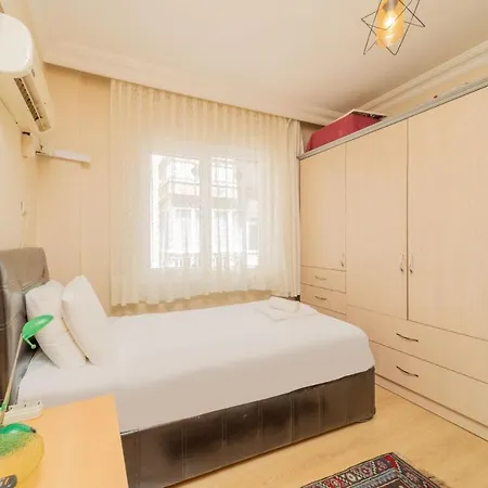 Cozy Flat W Balcony 10 Min To In Apartment